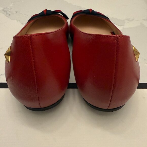 Gucci Flats with Red and Navy Bow - Picture 11 of 15